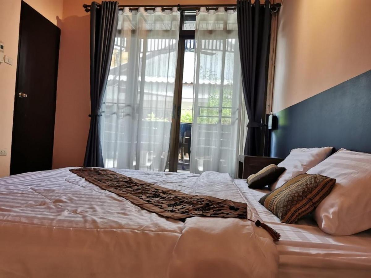 Madera House Chiang Mai Hotel Екстериор снимка