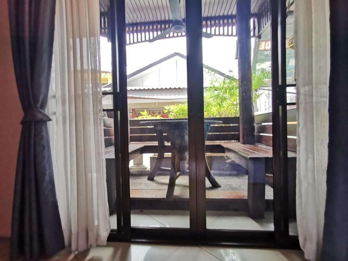Madera House Chiang Mai Hotel Екстериор снимка