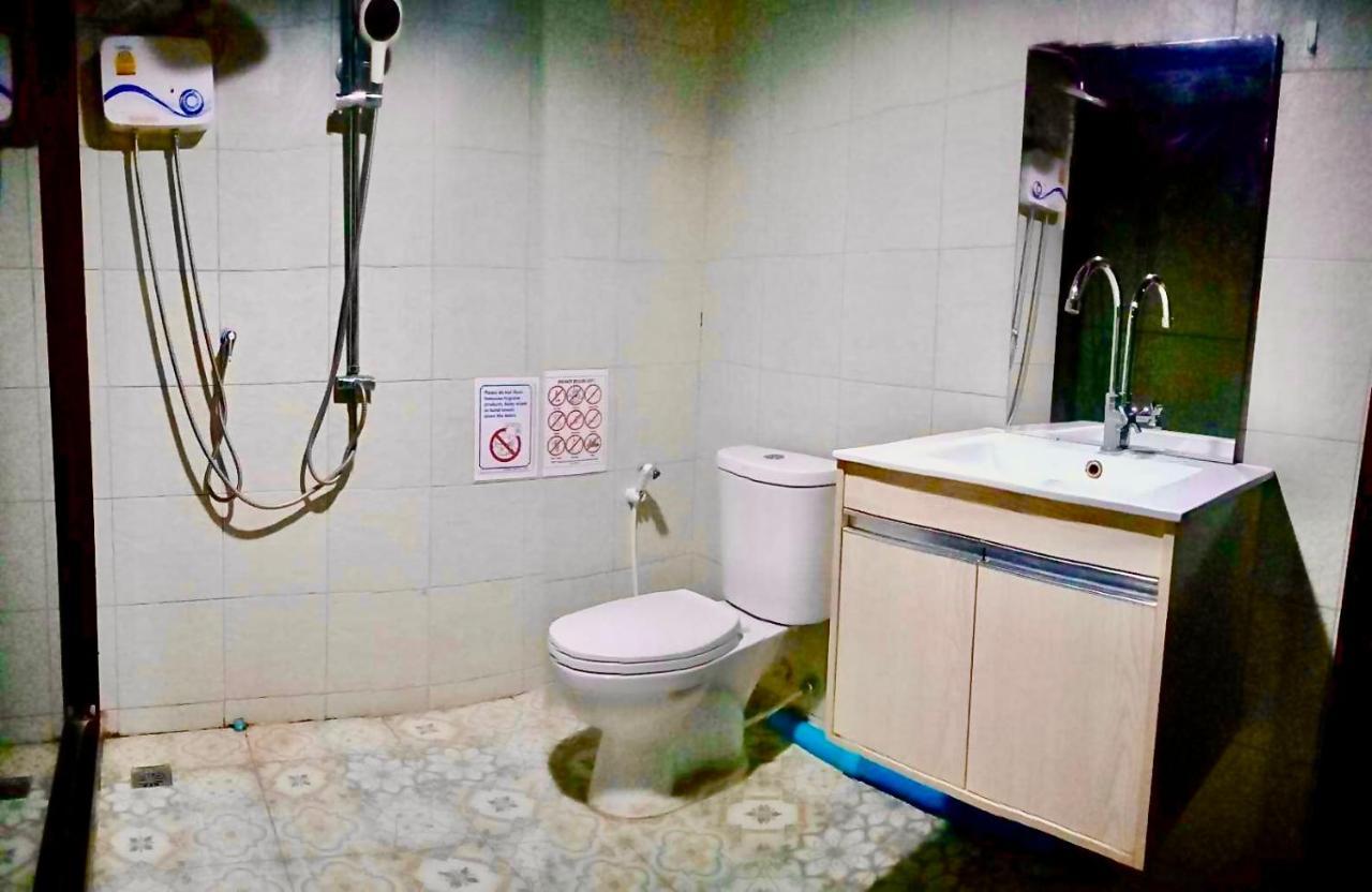 Madera House Chiang Mai Hotel Екстериор снимка
