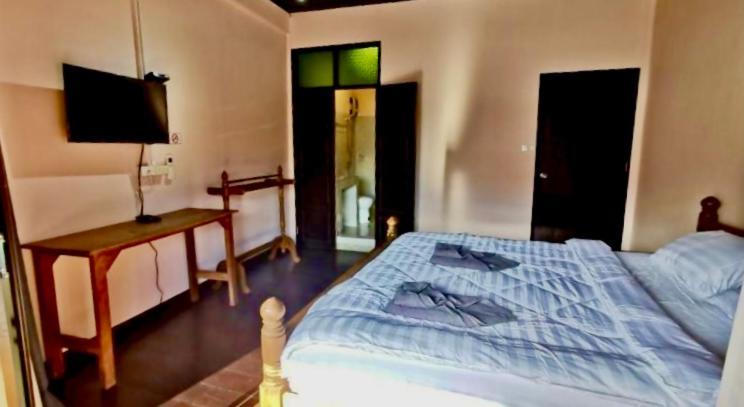 Madera House Chiang Mai Hotel Екстериор снимка