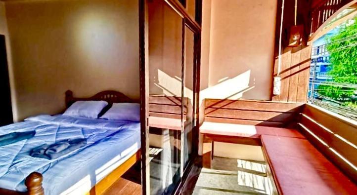 Madera House Chiang Mai Hotel Екстериор снимка