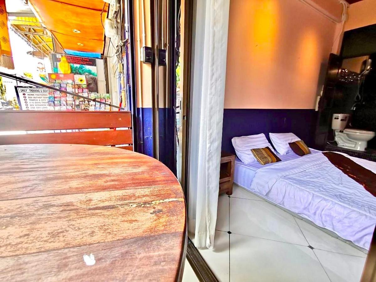 Madera House Chiang Mai Hotel Екстериор снимка