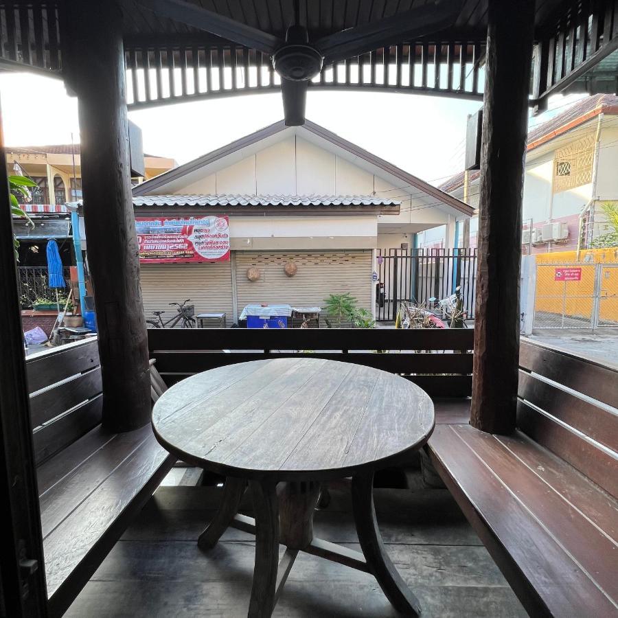 Madera House Chiang Mai Hotel Екстериор снимка