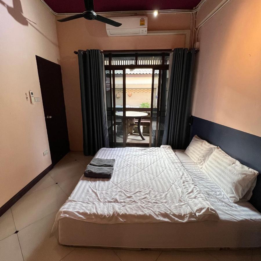 Madera House Chiang Mai Hotel Екстериор снимка