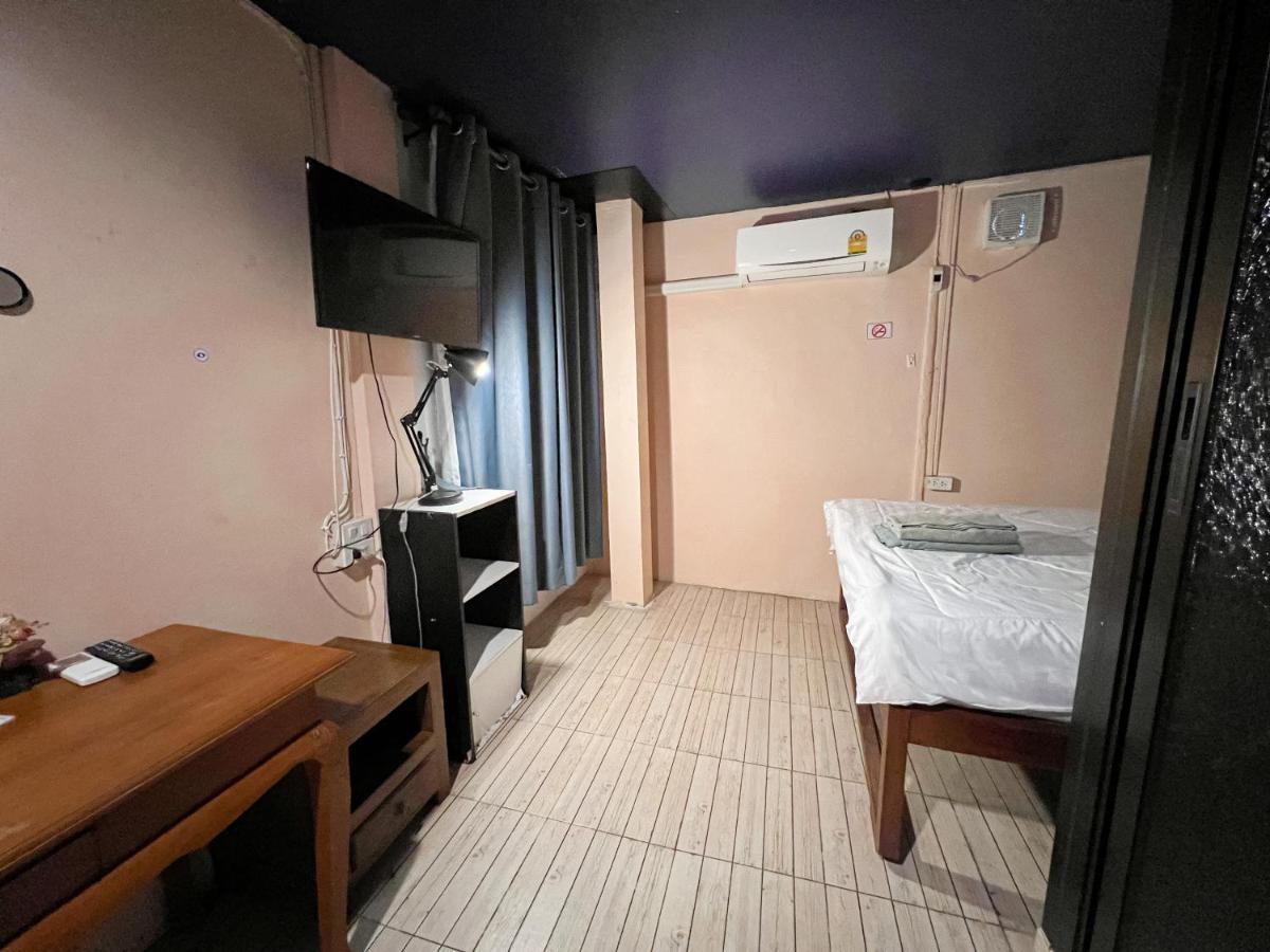 Madera House Chiang Mai Hotel Екстериор снимка